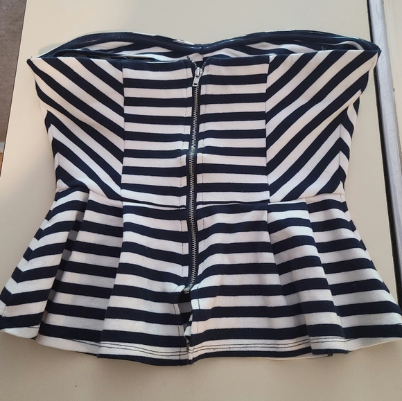 Womens crop top - Picture 2 of 2